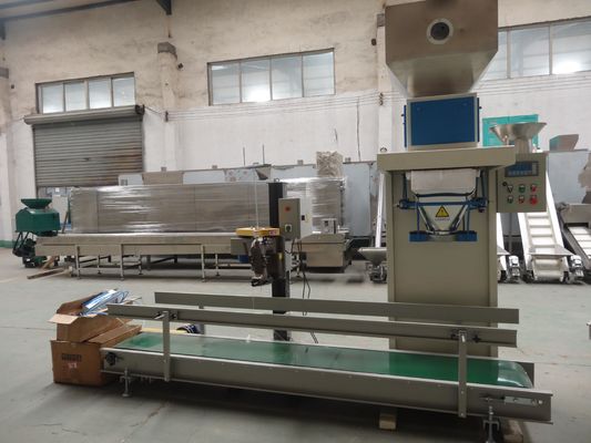 Machine automatique de pesage et d'emballage multifonctionnelle